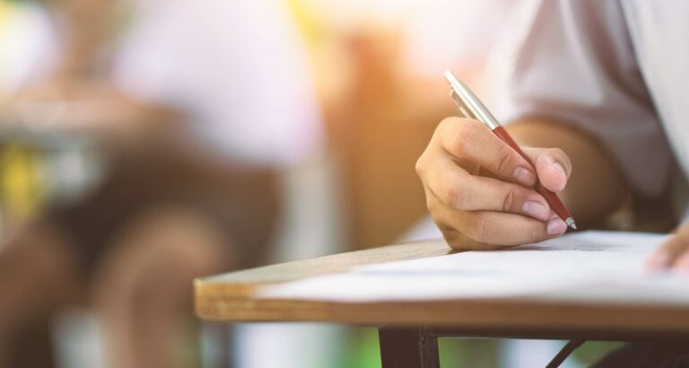 Queen Mary partners with Barbri to offer SQE-ready LLMs