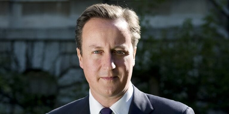 David Cameron in talks to join DLA Piper