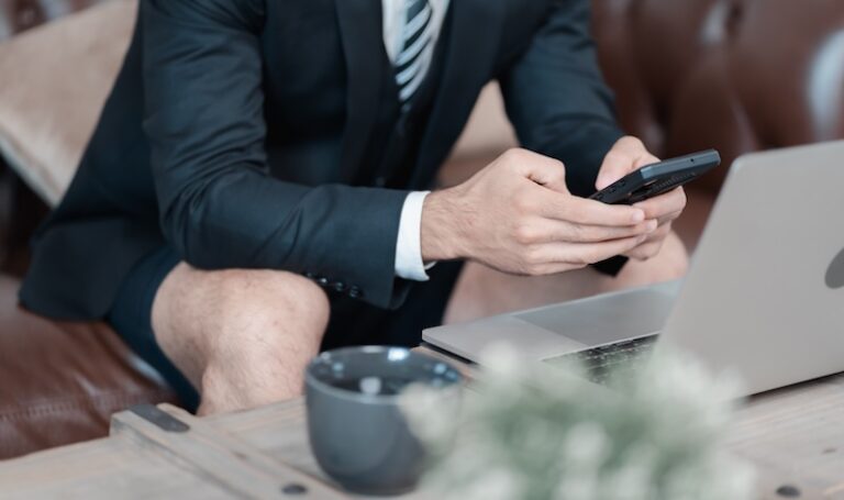 Judge blasts barrister who appeared via video link without trousers