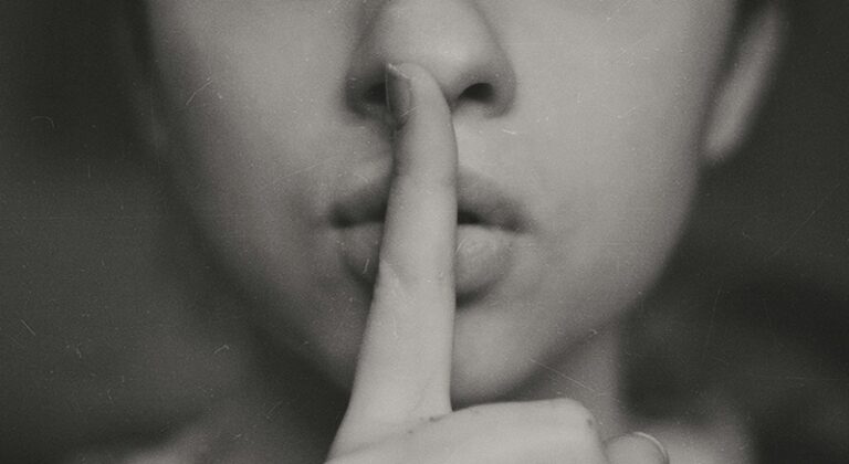 Quiet in court: rethinking legal confidence