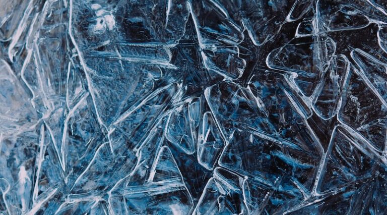Addleshaws freezes NQ pay at £100k to tackle salary bunching