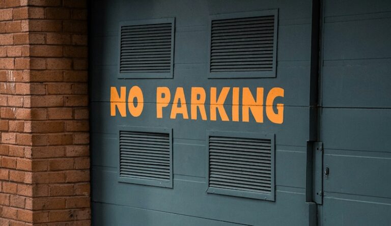 Magistrate given formal advice after interrupting court to complain about parking situation
