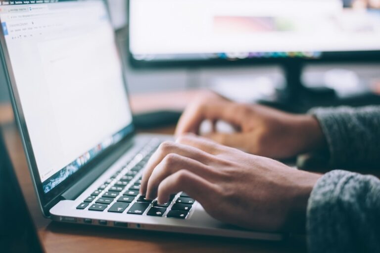 Law firms told to ditch ‘Dear Sirs’