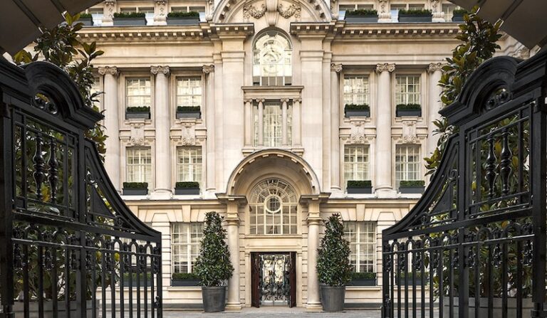 Senior male barrister disbarred for sexually harassing newly-qualified junior