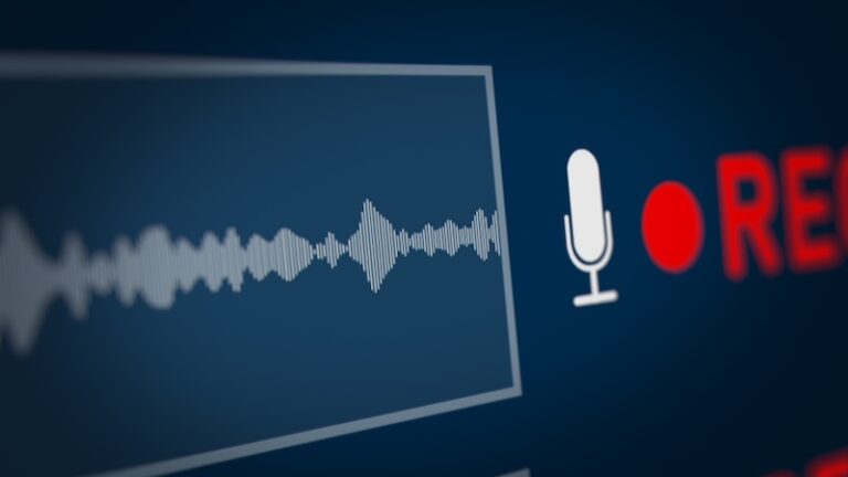 Barrister disbarred after secretly recording family court hearings