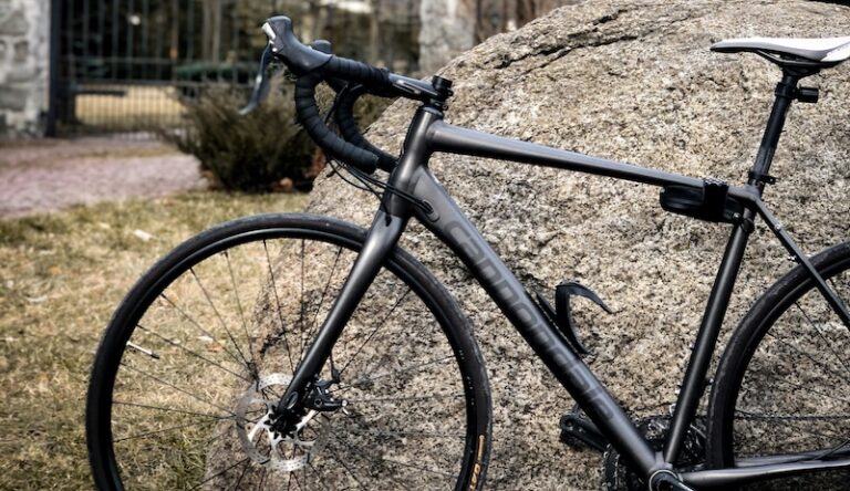 Ashurst Perkins Coie junior lawyer struck off over stolen bike insurance claim
