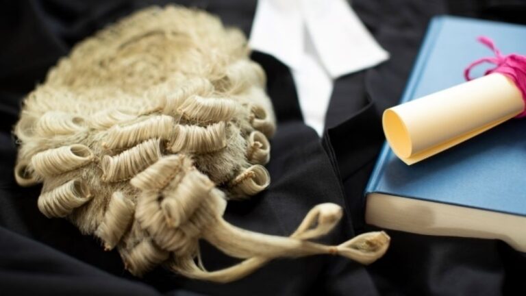 Looking for pupillage? Here are 6 ways to get ahead